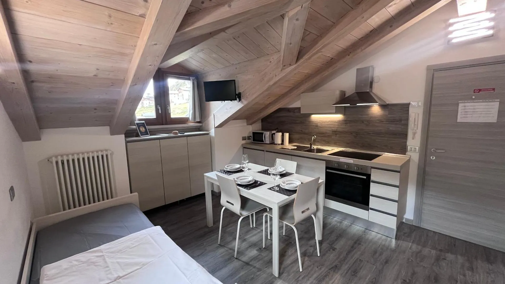 Baita Mattia Livigno 0*,  Italy